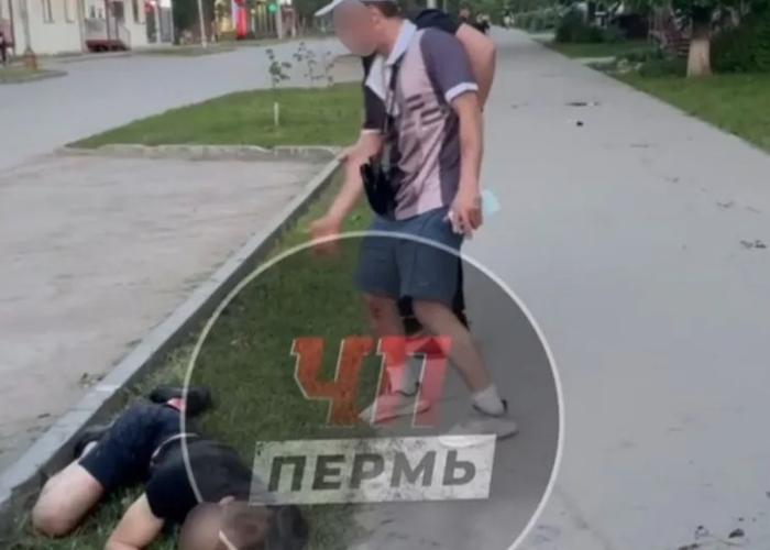 В Пермском крае мужчина ударил прохожего ножом в живот